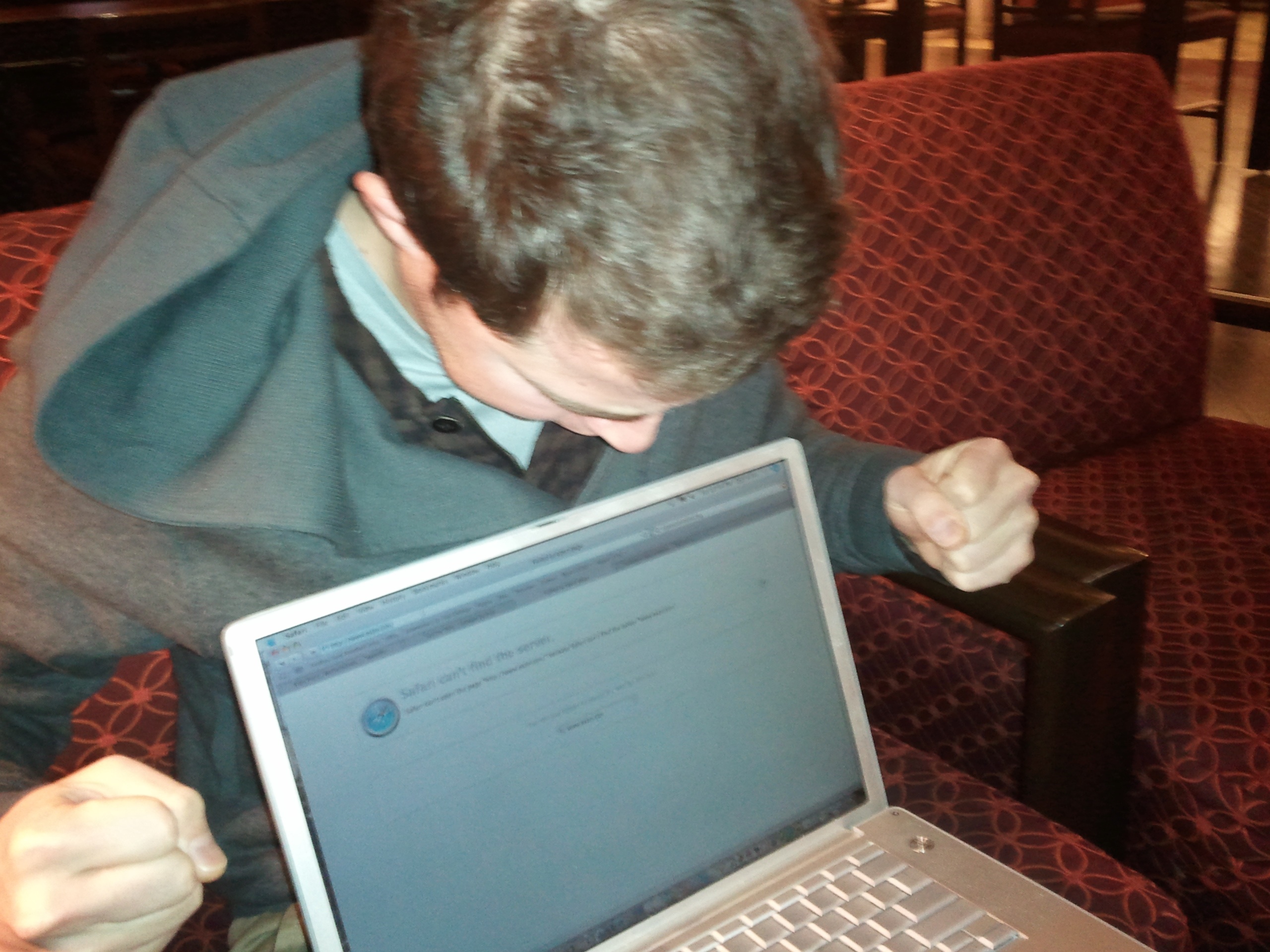 Server Error The author expressing his frustration that somewhere a server crashed